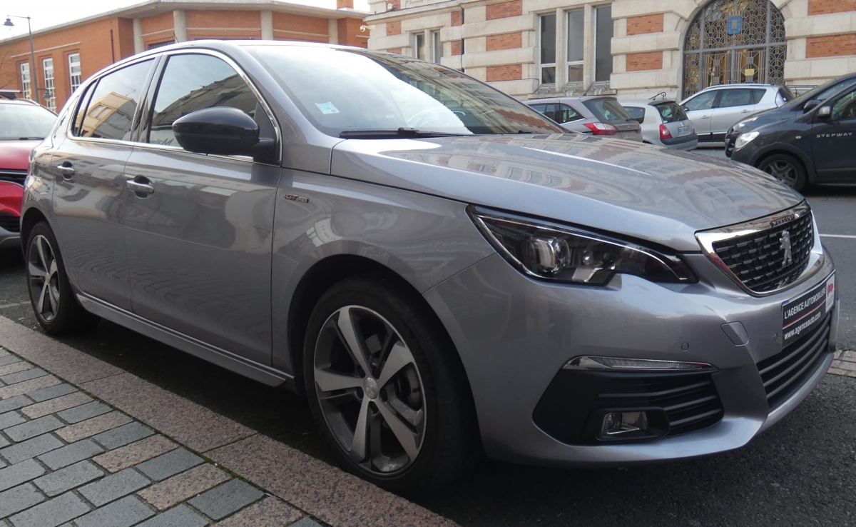 Peugeot 308 — 12